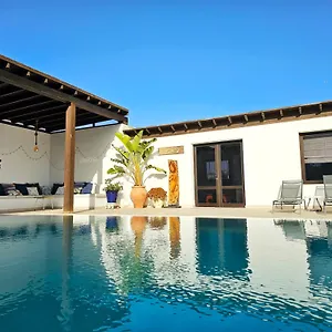  Hébergement de vacances Nazoly
