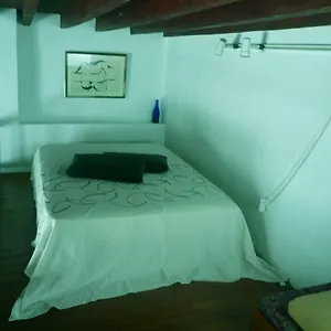 Casa di campagna La, Uga